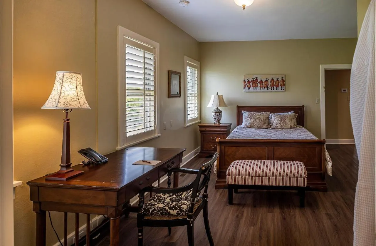 Hotel Baywood Conference And Lodging Center Coraopolis